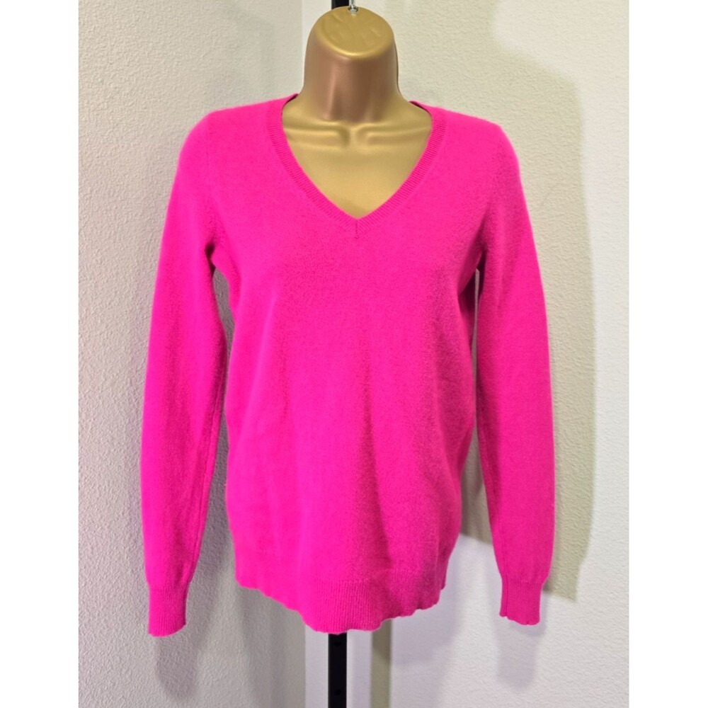 C By Bloomingdales V Neck 2-Ply Cashmere Sweater Women's Sz XS Fuschia Pink Cozy
